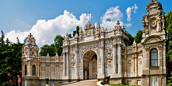 Istanbul Bosphorus and Dolmabahce Palace Tour